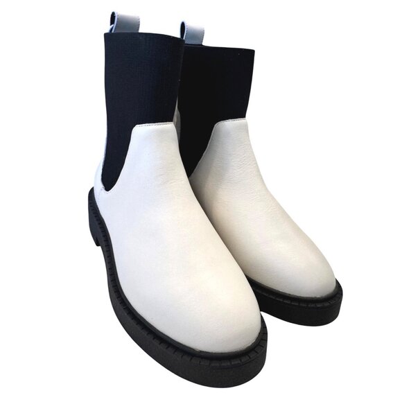 Andre Assous Violet Ivory/Black Size 6 M Women's Water Resistant Boot NWB - Picture 2 of 16